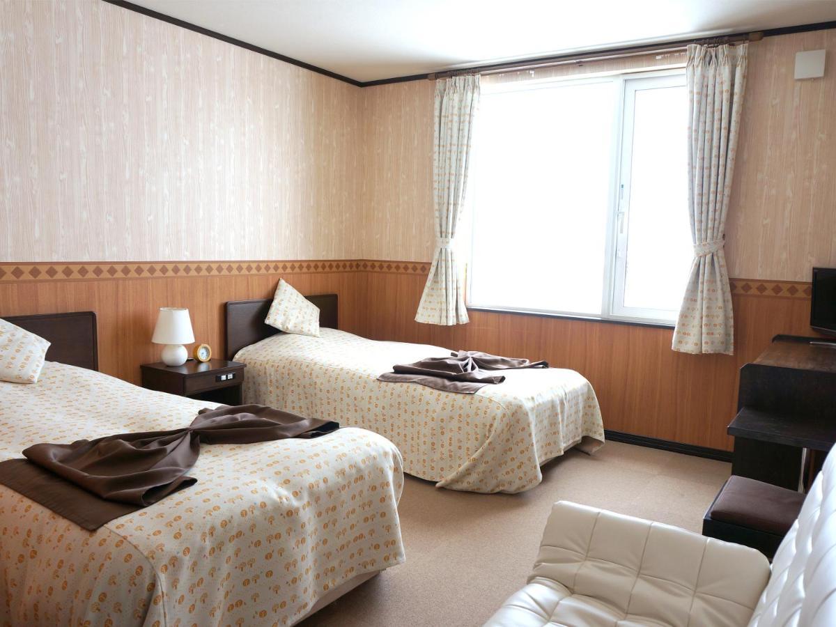 Petit Hotel Blaneneige Nakafurano Екстериор снимка