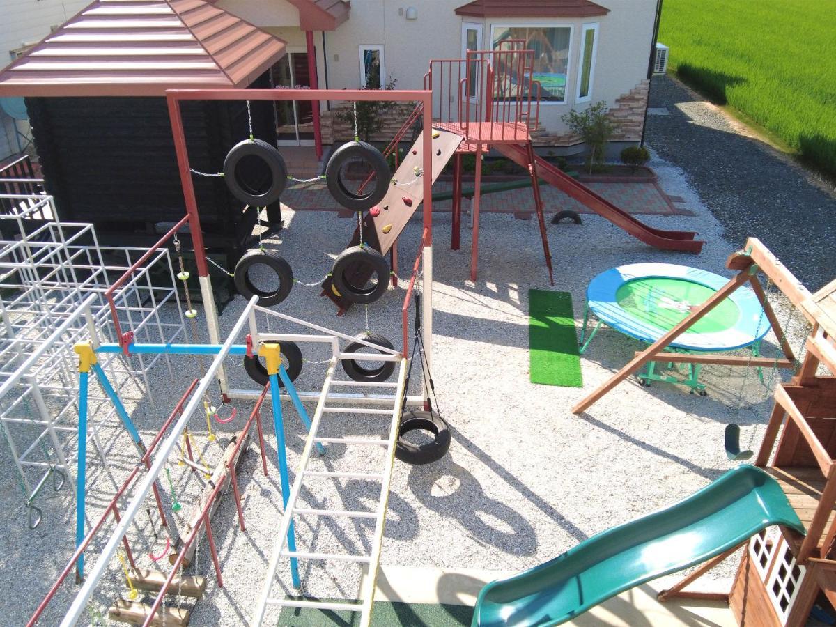 Petit Hotel Blaneneige Nakafurano Екстериор снимка